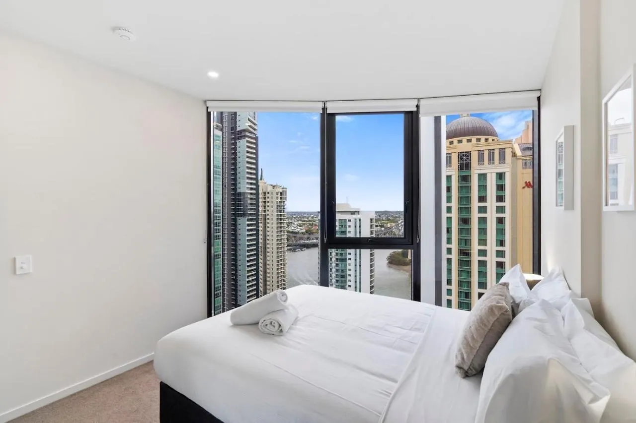Story Bridge Brisbane City & River View 2 Bedroom With Car Park 0*,  Australia